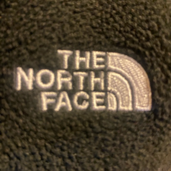 The North face girls jacket - Picture 4 of 6